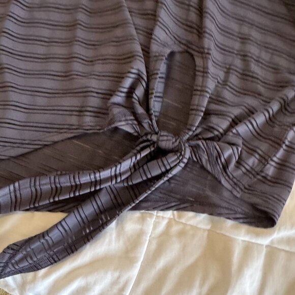 Lululemon Tie Your Practice Long Sleeve *Stripe Moonwalk - Picture 12 of 12